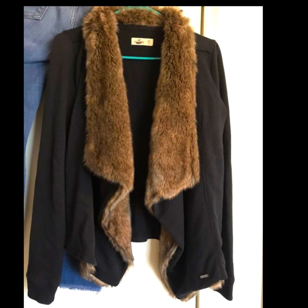 Woman’s Hollister cardigan